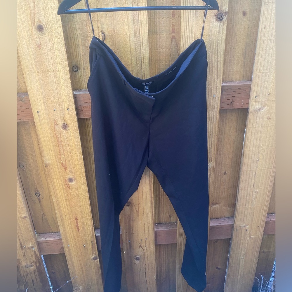 Black Tapered Full-Length Dress Pants (Curve-Friendly)